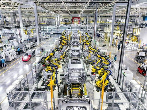 余承東造訪賽力斯汽車智慧工廠，為問界新M7高品質交付助威